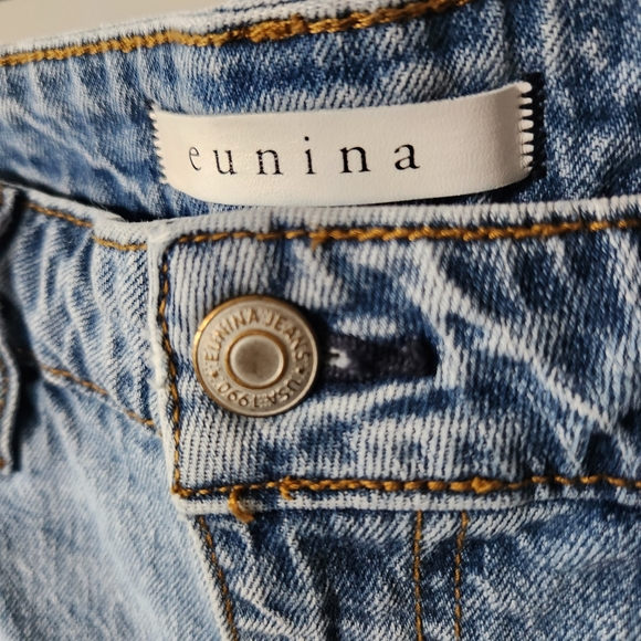 Eunina Frankie Mid Rise Girlfriend Distressed Relaxed Fit Medium Wash Size 3 - Picture 9 of 9